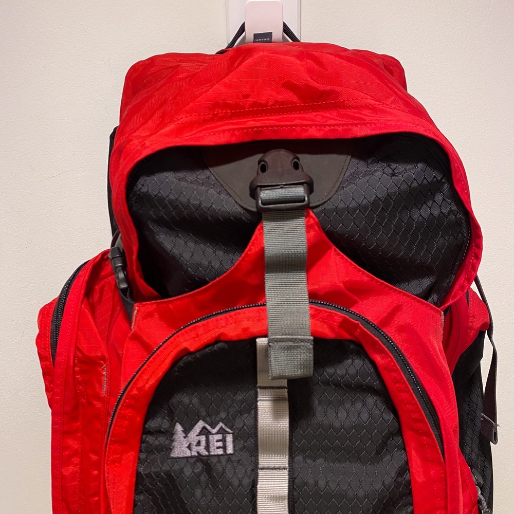 REI Alpine Plus 35 Backpack Red Black Hiking Daypack Rucksack Ripstop Nylon - Picture 2 of 14